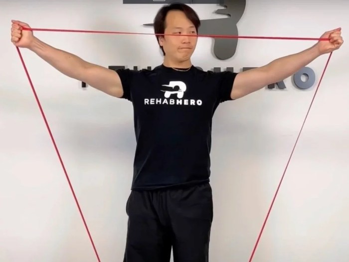 How to perform the Bent Over Lateral Raise - Physitrack