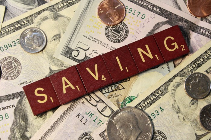 Saving Money – Photos Public Domain